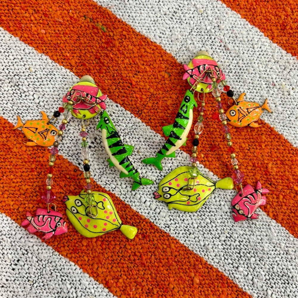 Vintage 80s Lunch at the Ritz Gold Fish Clip-On Dangle Earrings